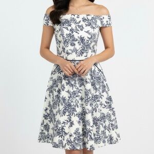 Teeze Me Off-Shoulder White & Navy Floral Fit Flare Dress Junior Size 1/2